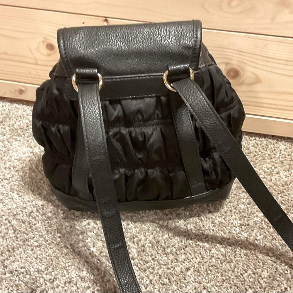 Juicy Couture Convertible Crossbody Purse or a Mini Backpack, black & gold, EUC - Picture 6 of 9